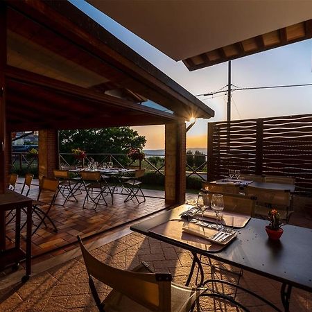 Albergo Ristorante Il Terziere Τρέβι Εξωτερικό φωτογραφία