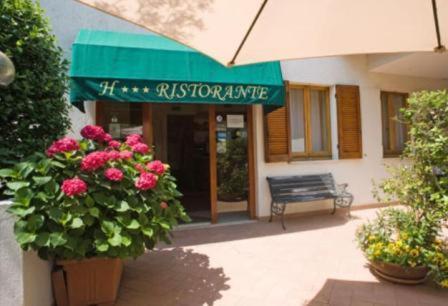 Albergo Ristorante Il Terziere Τρέβι Εξωτερικό φωτογραφία